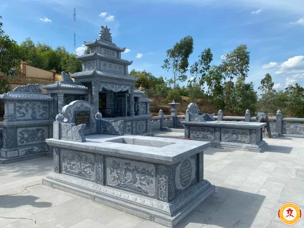 Khu lăng mộ công giáo gia tộc