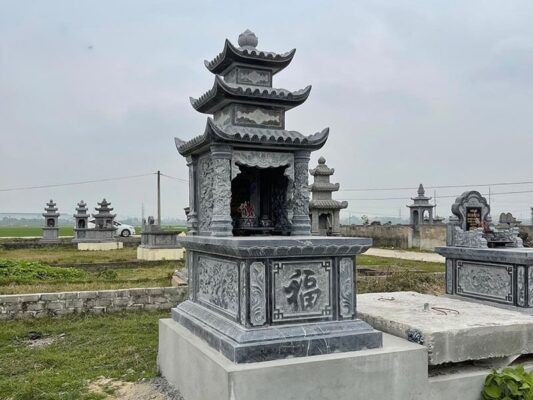 Mẫu lăng mộ đá xanh rêu 3 mái cao cấp, chạm khắc rồng phượng tinh tế