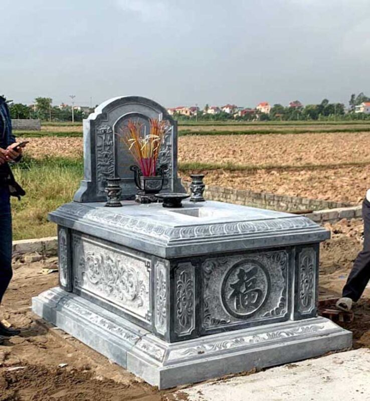 Mộ đá xanh đen