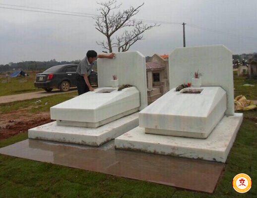 Mộ đá đơn giản