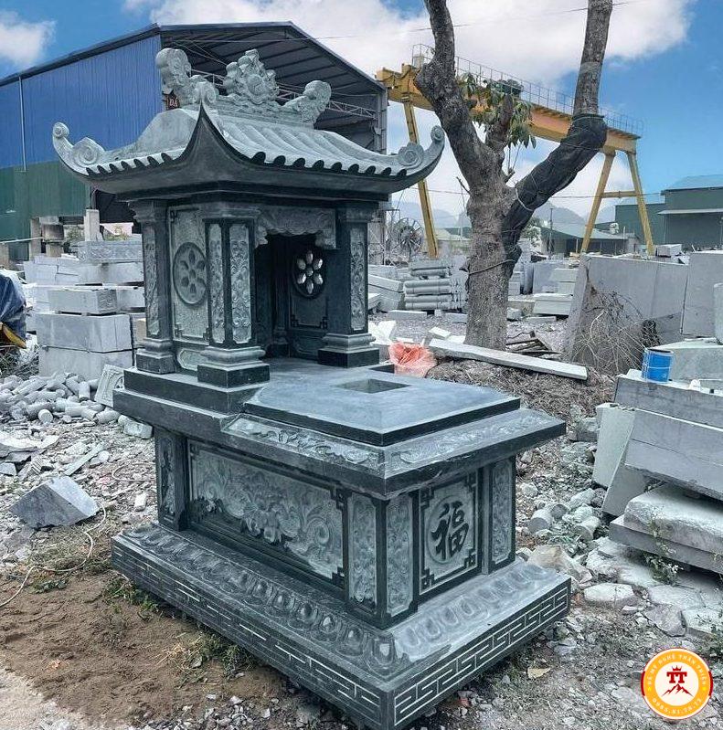 Ưu điểm khi chọn mộ đá xanh rêu