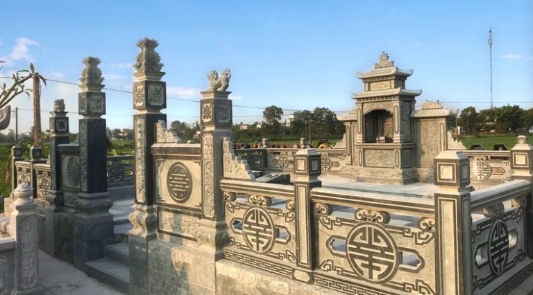lăng mộ đá cao cấp